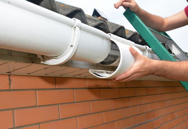 Gutter Maintenance in Westlake