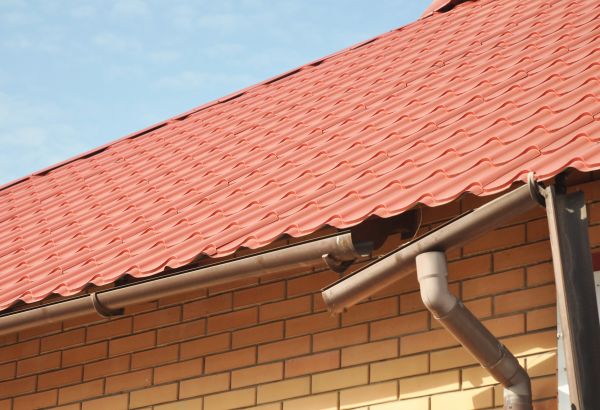 Loose Gutter Repair in Westlake