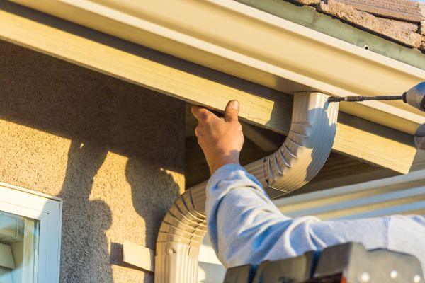 Aluminum Rain Gutter Service in Westlake